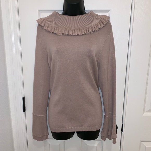 Joseph Allen Sweaters - Joseph A super soft ruffle sweater in light pink